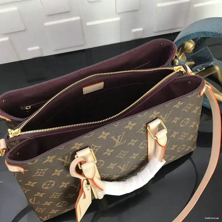 Fashionrep 20B570256 LV Bags 0824